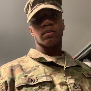 Meet your Posher, Hakim